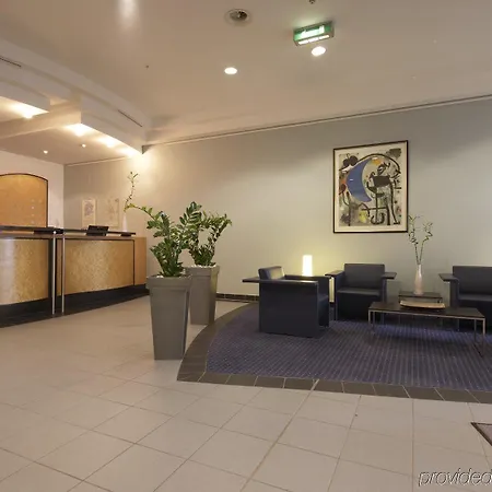Intercityhotel Hotel 3*
